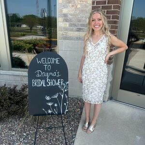 Adrianna Papell Elegant White Lace Dress